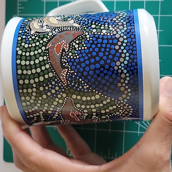 TOBWABBA ART Aboriginal Australia Dolphins Coffee Mug. 1994. - Picture 9 of 10